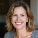 Ritratto di Maria Rossi, cliente soddisfatta